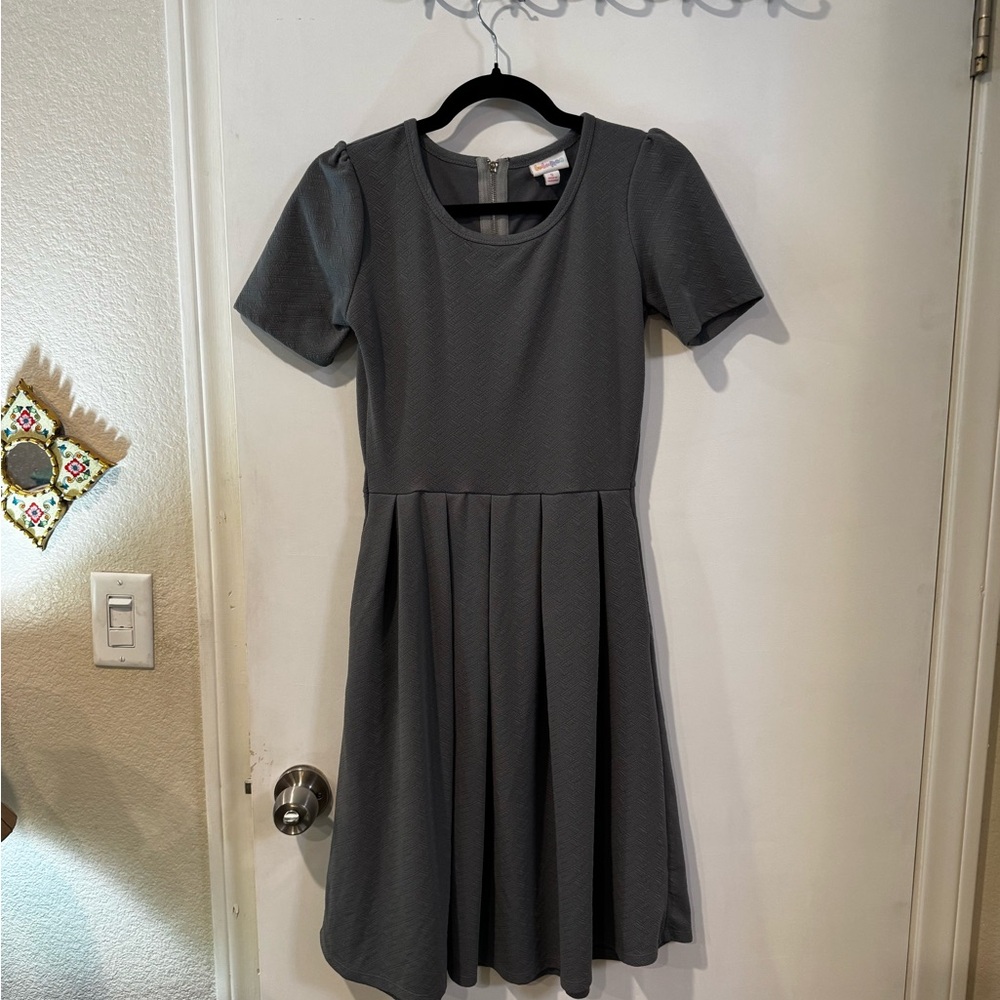 Elegant Gray Short Sleeve Dress